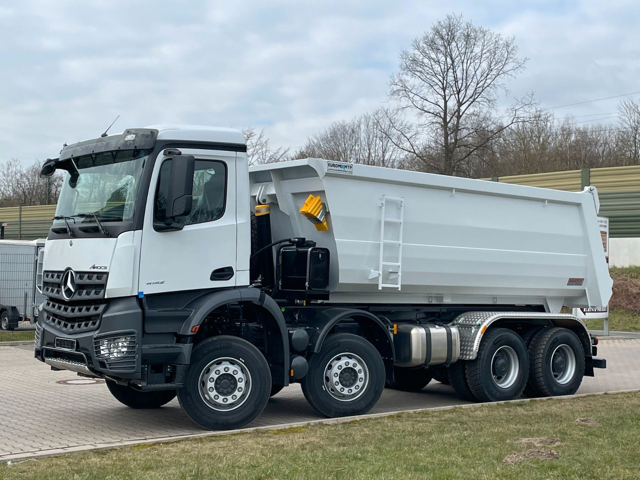 Mercedes-Benz 4142 8X4 Mulden- Kipper - EuromixMTP - Φορτηγό καδοφόρος φορτωτής: φωτογραφία 2 Mercedes-Benz 4142 8X4 Mulden- Kipper - EuromixMTP - Φορτηγό καδοφόρος φορτωτής: φωτογραφία 2