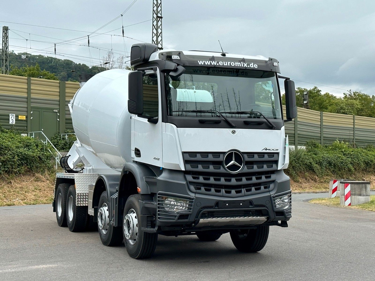 Μπετονιέρα φορτηγό Mercedes-Benz AROCS 5  4142 B 8X4 Euro 3 EuromixMTP EM 10: φωτογραφία 10