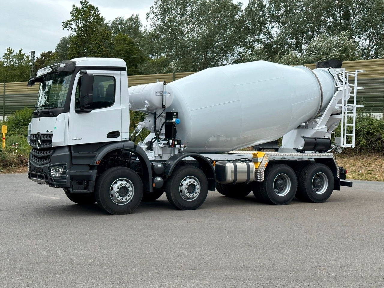 Mercedes-Benz AROCS 5 4142 B 8X4 Euro 3 EuromixMTP EM 10 - Μπετονιέρα φορτηγό: φωτογραφία 3 Mercedes-Benz AROCS 5 4142 B 8X4 Euro 3 EuromixMTP EM 10 - Μπετονιέρα φορτηγό: φωτογραφία 3