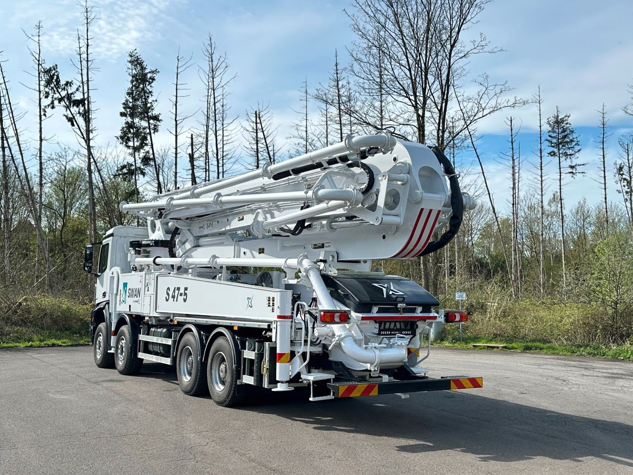 Mercedes-Benz Arocs 5 4542 8x4 SWAN TSP 47-5 160RZ ( 47m ) - Μπετονιέρα φορτηγό: φωτογραφία 4 Mercedes-Benz Arocs 5 4542 8x4 SWAN TSP 47-5 160RZ ( 47m ) - Μπετονιέρα φορτηγό: φωτογραφία 4
