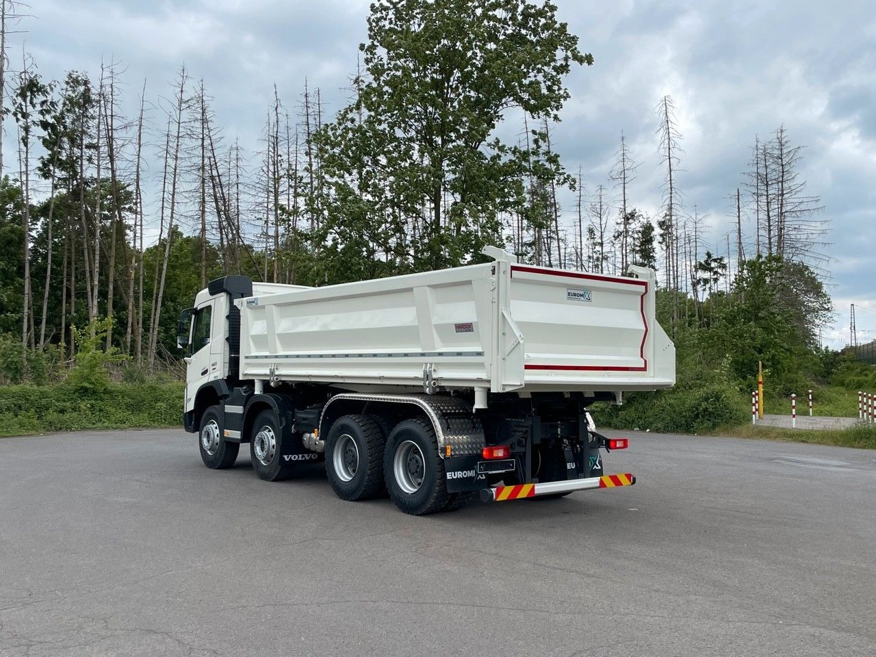 Volvo FMX 500 8X4 Retarder EuromixMTP Kipper - Φορτηγό ανατρεπόμενο: φωτογραφία 3 Volvo FMX 500 8X4 Retarder EuromixMTP Kipper - Φορτηγό ανατρεπόμενο: φωτογραφία 3