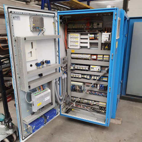 ZIEGLER Generator, WKK, M.A.N. motor (E0834) 50 KW electric/ 80KW thermic 1500 RPM 4 cylinders Sound muted - Ανταλλακτικό για Φορτηγό: φωτογραφία 2 ZIEGLER Generator, WKK, M.A.N. motor (E0834) 50 KW electric/ 80KW thermic 1500 RPM 4 cylinders Sound muted - Ανταλλακτικό για Φορτηγό: φωτογραφία 2