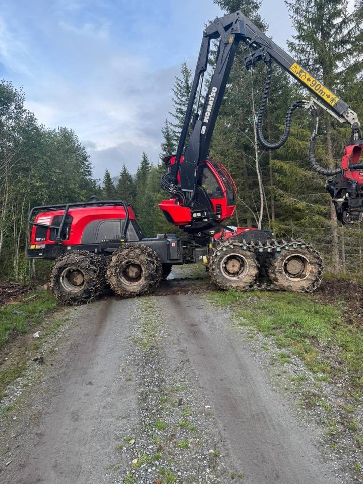 Komatsu 951 XC - Συλλεκτική μηχανή - forest harvester: φωτογραφία 3 Komatsu 951 XC - Συλλεκτική μηχανή - forest harvester: φωτογραφία 3