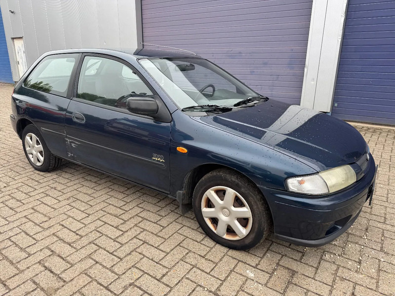 Mazda 323 **PETROL-ESSENCE-BELGIUM CAR** - Λιμουζίνα/ Sedan: φωτογραφία 3 Mazda 323 **PETROL-ESSENCE-BELGIUM CAR** - Λιμουζίνα/ Sedan: φωτογραφία 3
