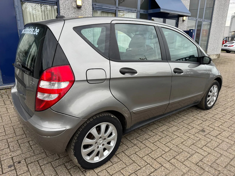 Mercedes-Benz A-Klasse **A180-AUTOMAAT** - Λιμουζίνα/ Sedan: φωτογραφία 4 Mercedes-Benz A-Klasse **A180-AUTOMAAT** - Λιμουζίνα/ Sedan: φωτογραφία 4