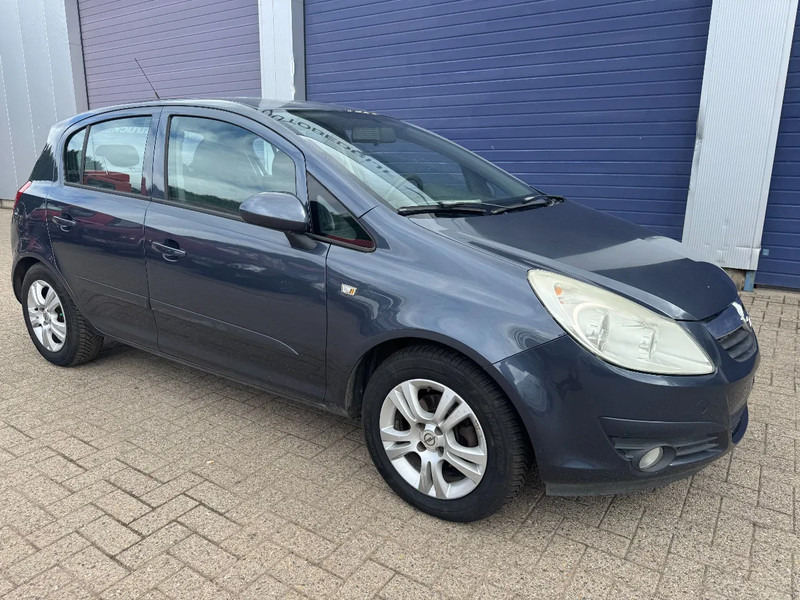 Opel Corsa **EURO4-AIRCO** - Λιμουζίνα/ Sedan: φωτογραφία 3 Opel Corsa **EURO4-AIRCO** - Λιμουζίνα/ Sedan: φωτογραφία 3