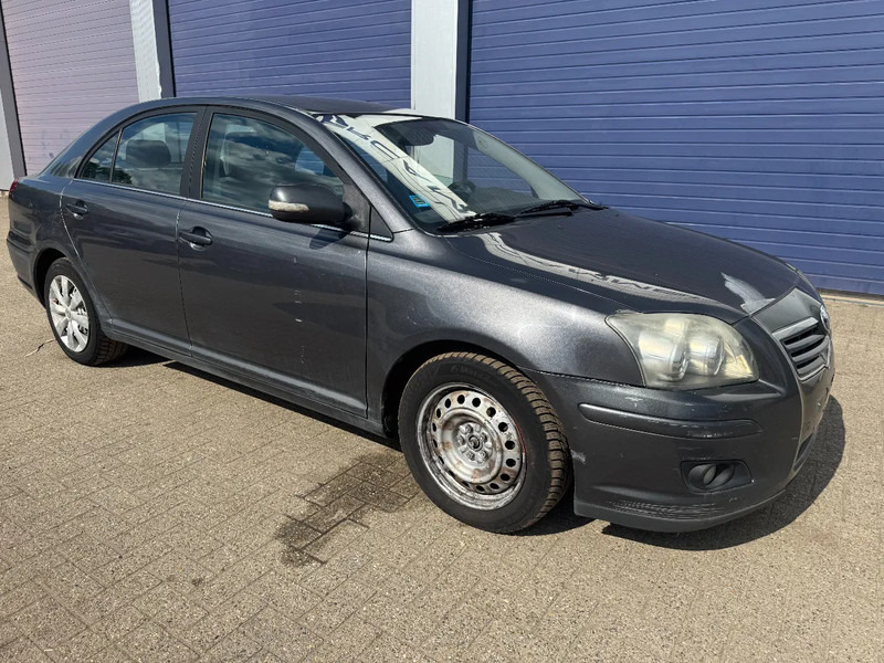 Toyota Avensis **DIESEL-AIRCO** - Λιμουζίνα/ Sedan: φωτογραφία 3 Toyota Avensis **DIESEL-AIRCO** - Λιμουζίνα/ Sedan: φωτογραφία 3