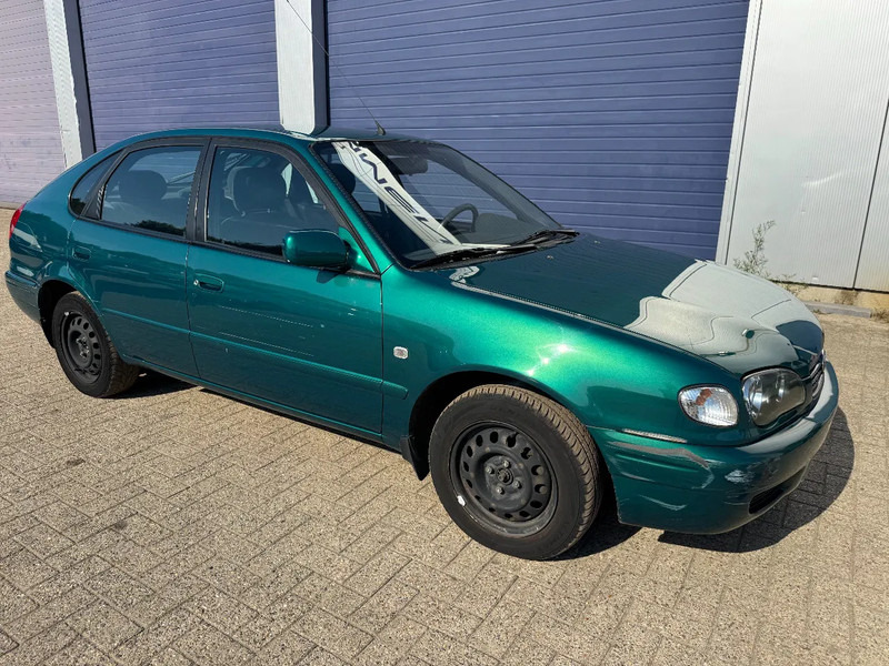 Toyota Corolla **5DOORS-PETROL-BELGIAN CAR-1A** - Λιμουζίνα/ Sedan: φωτογραφία 3 Toyota Corolla **5DOORS-PETROL-BELGIAN CAR-1A** - Λιμουζίνα/ Sedan: φωτογραφία 3