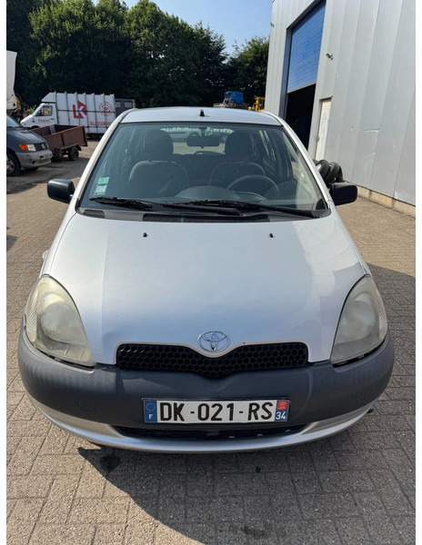 Toyota Yaris **PETROL-AIRCO** - Hatchback: φωτογραφία 2 Toyota Yaris **PETROL-AIRCO** - Hatchback: φωτογραφία 2