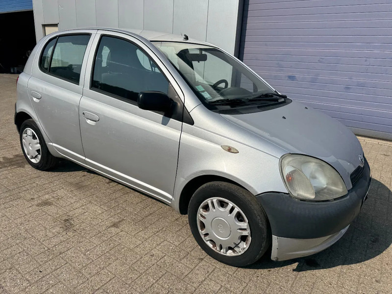 Toyota Yaris **PETROL-AIRCO** - Hatchback: φωτογραφία 3 Toyota Yaris **PETROL-AIRCO** - Hatchback: φωτογραφία 3