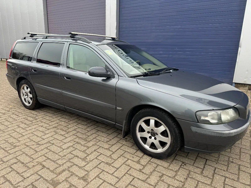 Volvo V70 V70 - Αυτοκίνητο: φωτογραφία 1 Volvo V70 V70 - Αυτοκίνητο: φωτογραφία 1