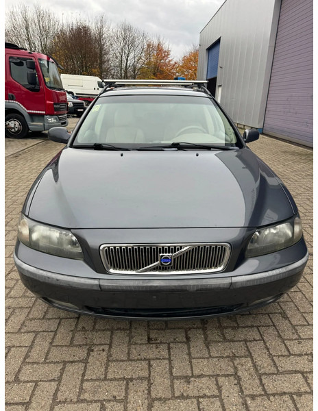Volvo V70 V70 - Αυτοκίνητο: φωτογραφία 3 Volvo V70 V70 - Αυτοκίνητο: φωτογραφία 3
