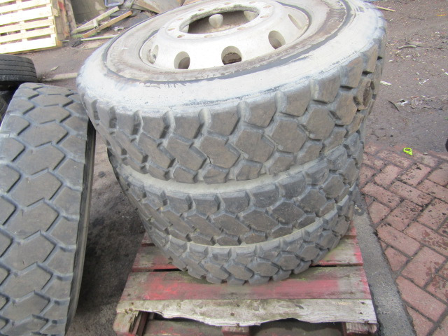 295/80/22.5 ‘ALCOA’ (6) BUDGET TRACK GRIT TYRES ONLY 4 TYRES GOOD - Ελαστικό για Φορτηγό: φωτογραφία 4 295/80/22.5 ‘ALCOA’ (6) BUDGET TRACK GRIT TYRES ONLY 4 TYRES GOOD - Ελαστικό για Φορτηγό: φωτογραφία 4