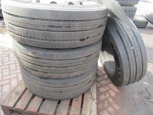315/70/22.5 ‘ALCOA'(4) MICHELIN STEER PATTERN – 4 PIECE SET - Ελαστικό για Φορτηγό: φωτογραφία 4 315/70/22.5 ‘ALCOA'(4) MICHELIN STEER PATTERN – 4 PIECE SET - Ελαστικό για Φορτηγό: φωτογραφία 4