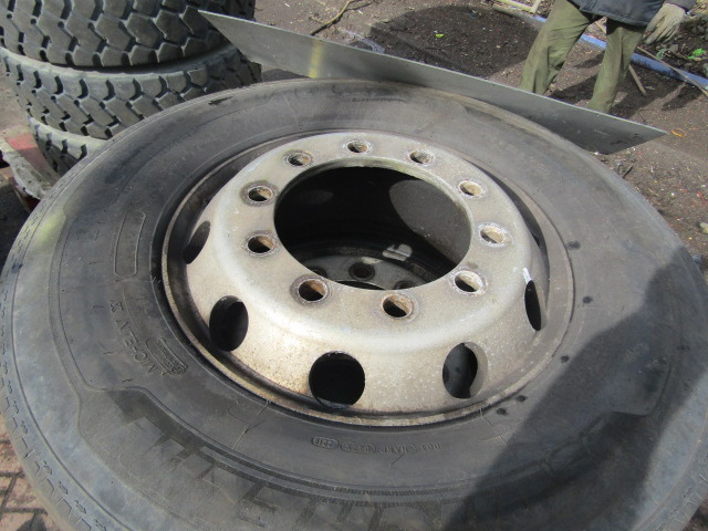 315/70/22.5 ‘ALCOA'(4) MICHELIN STEER PATTERN – 4 PIECE SET - Ελαστικό για Φορτηγό: φωτογραφία 5 315/70/22.5 ‘ALCOA'(4) MICHELIN STEER PATTERN – 4 PIECE SET - Ελαστικό για Φορτηγό: φωτογραφία 5