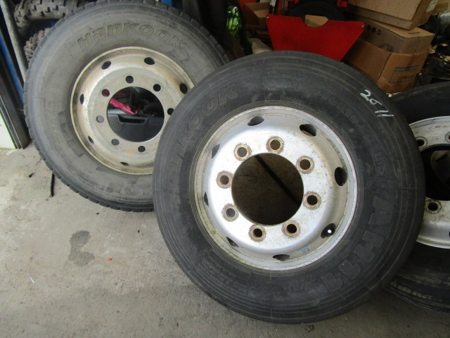 ALCOA ALLOYS (2) 19.5 8 STUD TYRES OUTDATED - Ελαστικό για Φορτηγό: φωτογραφία 2 ALCOA ALLOYS (2) 19.5 8 STUD TYRES OUTDATED - Ελαστικό για Φορτηγό: φωτογραφία 2