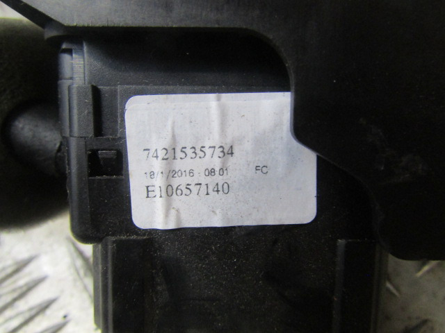 DAF LF 220 INDICATOR / WIPER STALK COMPLETE P/NO 7421535734 / 7421535775 - Καμπίνα και εσωτερικό για Φορτηγό: φωτογραφία 2 DAF LF 220 INDICATOR / WIPER STALK COMPLETE P/NO 7421535734 / 7421535775 - Καμπίνα και εσωτερικό για Φορτηγό: φωτογραφία 2