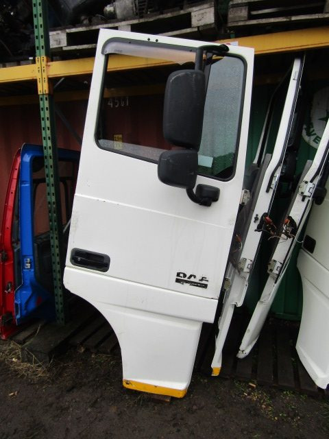 DAF XF 105 OFFSIDE (DRIVERS) COMPLETE DOOR - Καμπίνα και εσωτερικό για Φορτηγό: φωτογραφία 1 DAF XF 105 OFFSIDE (DRIVERS) COMPLETE DOOR - Καμπίνα και εσωτερικό για Φορτηγό: φωτογραφία 1
