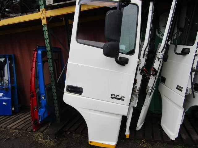 DAF XF 105 OFFSIDE (DRIVERS) COMPLETE DOOR - Καμπίνα και εσωτερικό για Φορτηγό: φωτογραφία 2 DAF XF 105 OFFSIDE (DRIVERS) COMPLETE DOOR - Καμπίνα και εσωτερικό για Φορτηγό: φωτογραφία 2