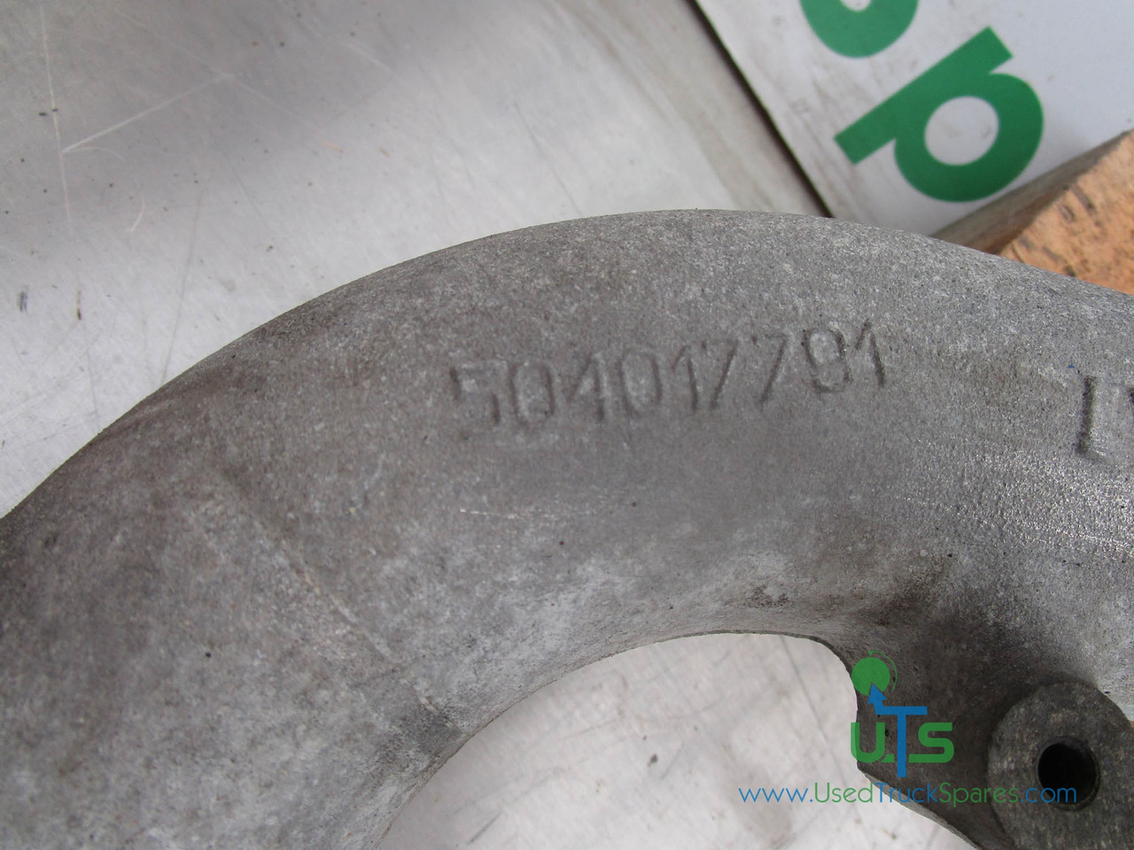 IVECO CURSOR 8 INTERCOOLER PIPE P/NO 504017791 - Κινητήρας και ανταλλακτικά για Φορτηγό: φωτογραφία 2 IVECO CURSOR 8 INTERCOOLER PIPE P/NO 504017791 - Κινητήρας και ανταλλακτικά για Φορτηγό: φωτογραφία 2