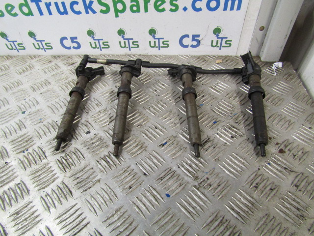 IVECO DAILY 3.0 EURO 5 BOSCH INJECTORS P/NO 04451160193271 - Σύστημα καυσίμου για Φορτηγό: φωτογραφία 1 IVECO DAILY 3.0 EURO 5 BOSCH INJECTORS P/NO 04451160193271 - Σύστημα καυσίμου για Φορτηγό: φωτογραφία 1