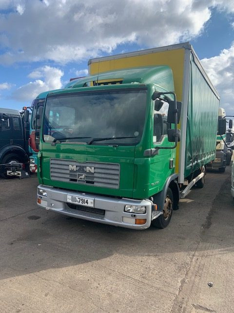 MAN TGL 7180 BREAKING FOR SPARES - Φορτηγό: φωτογραφία 1 MAN TGL 7180 BREAKING FOR SPARES - Φορτηγό: φωτογραφία 1