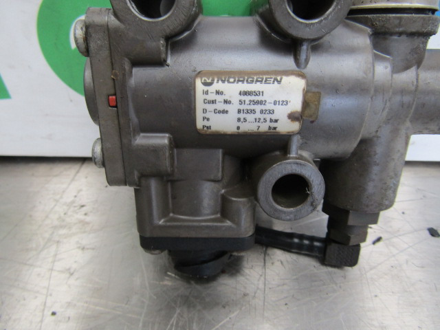 MAN TGS/TGX D2066 NORGREN EGR VALVE P/NO 51.25002-0123 - Κινητήρας και ανταλλακτικά για Φορτηγό: φωτογραφία 2 MAN TGS/TGX D2066 NORGREN EGR VALVE P/NO 51.25002-0123 - Κινητήρας και ανταλλακτικά για Φορτηγό: φωτογραφία 2