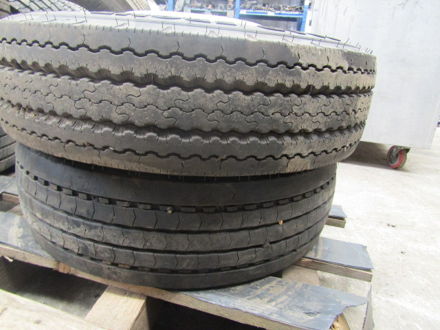 MITSUBISHI FUSO (6) WHEELS AND TYRES 205/75/17.5 8-10MM TREAD 32MM HOLES SET OF 6 - Ελαστικό για Φορτηγό: φωτογραφία 2 MITSUBISHI FUSO (6) WHEELS AND TYRES 205/75/17.5 8-10MM TREAD 32MM HOLES SET OF 6 - Ελαστικό για Φορτηγό: φωτογραφία 2