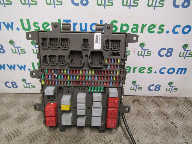 RENAULT MIDLUM DXI FUSEBOARD P/NO 518849401 - Ηλεκτρικό σύστημα για Φορτηγό: φωτογραφία 1 RENAULT MIDLUM DXI FUSEBOARD P/NO 518849401 - Ηλεκτρικό σύστημα για Φορτηγό: φωτογραφία 1