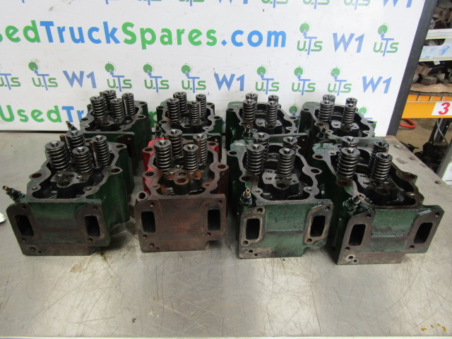 SCANIA 144/164 V8 CYLINDER HEAD - Κινητήρας και ανταλλακτικά για Φορτηγό: φωτογραφία 1 SCANIA 144/164 V8 CYLINDER HEAD - Κινητήρας και ανταλλακτικά για Φορτηγό: φωτογραφία 1