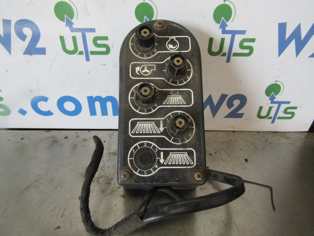 SCHMIDT SWINGO SWEEPER CONTROL UNIT (CAB) - Ηλεκτρικό σύστημα για Φορτηγό: φωτογραφία 1 SCHMIDT SWINGO SWEEPER CONTROL UNIT (CAB) - Ηλεκτρικό σύστημα για Φορτηγό: φωτογραφία 1