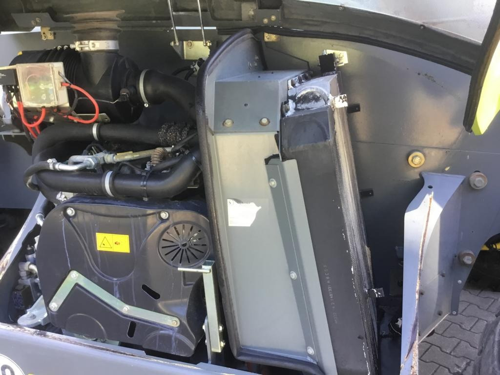 CLAAS SCORPION 7044 VARIPOWER - Φορτωτής: φωτογραφία 4 CLAAS SCORPION 7044 VARIPOWER - Φορτωτής: φωτογραφία 4