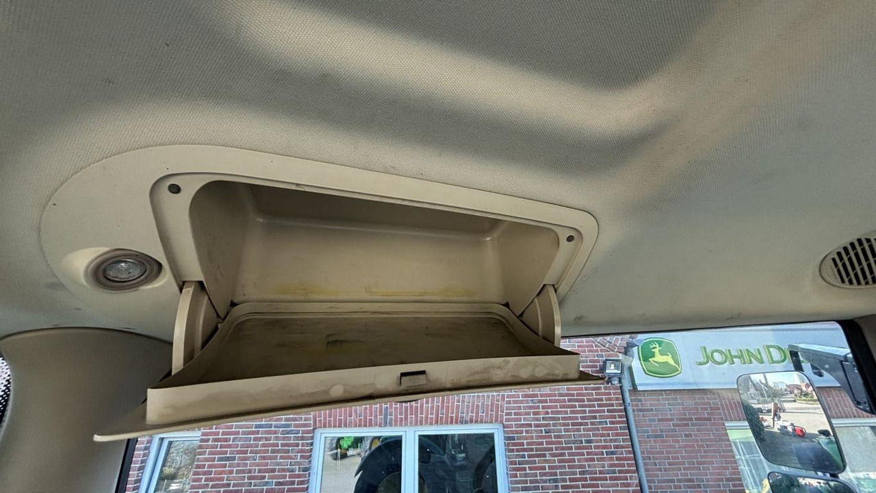 John Deere 6195R - Τρακτέρ: φωτογραφία 5 John Deere 6195R - Τρακτέρ: φωτογραφία 5