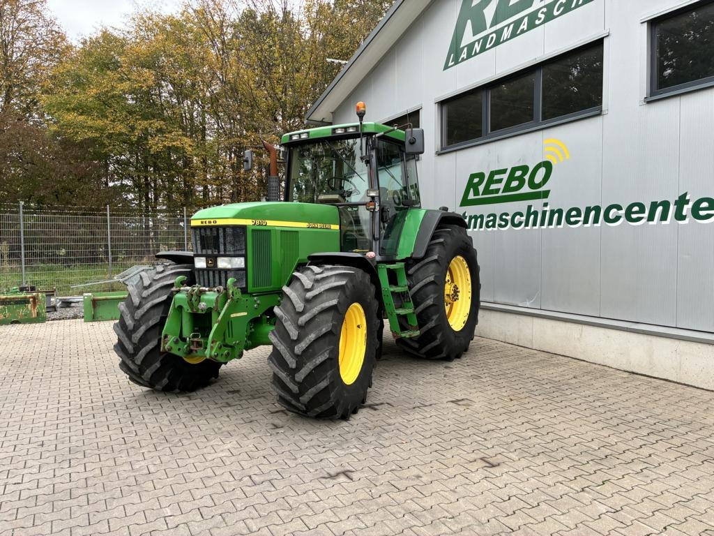 John Deere 7810 - Τρακτέρ: φωτογραφία 1 John Deere 7810 - Τρακτέρ: φωτογραφία 1