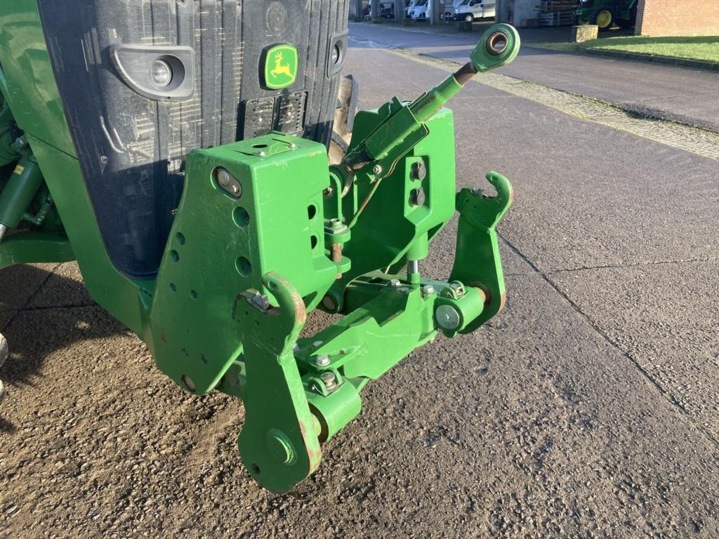 Τρακτέρ John Deere 8345R: φωτογραφία 22 Τρακτέρ John Deere 8345R: φωτογραφία 22