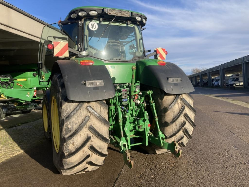Τρακτέρ John Deere 8345R: φωτογραφία 16 Τρακτέρ John Deere 8345R: φωτογραφία 16