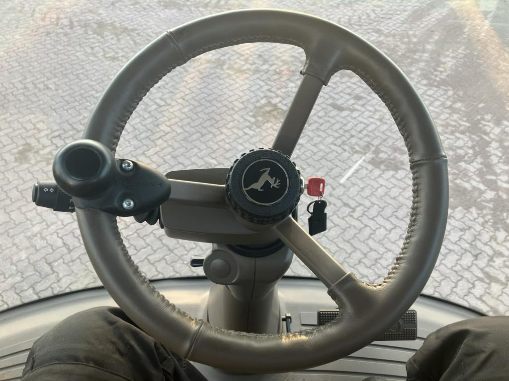 John Deere FELDHÄCKSLER 9900 - Μηχανή συγκομιδής: φωτογραφία 2 John Deere FELDHÄCKSLER 9900 - Μηχανή συγκομιδής: φωτογραφία 2