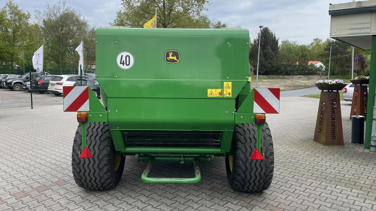 Μηχάνημα περιτύλιξης John Deere RUNDBALLENPRESSE F441R: φωτογραφία 25