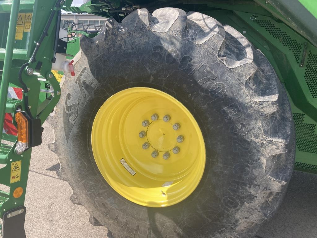John Deere T5 700 MY25 - Θεριζοαλωνιστική μηχανή: φωτογραφία 3 John Deere T5 700 MY25 - Θεριζοαλωνιστική μηχανή: φωτογραφία 3