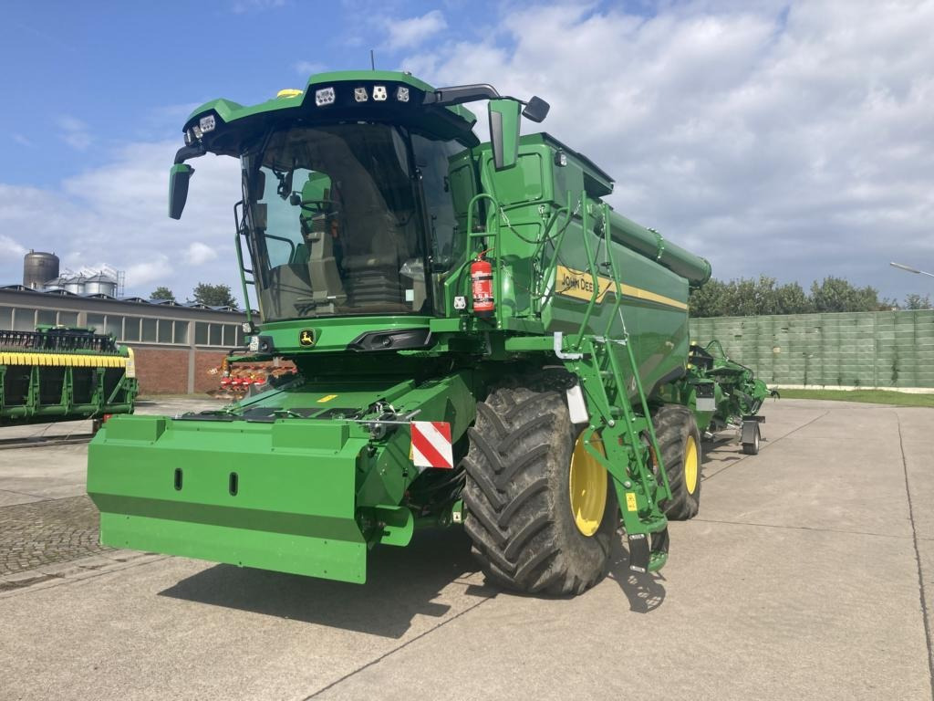 John Deere T5 700 MY25 - Θεριζοαλωνιστική μηχανή: φωτογραφία 5 John Deere T5 700 MY25 - Θεριζοαλωνιστική μηχανή: φωτογραφία 5