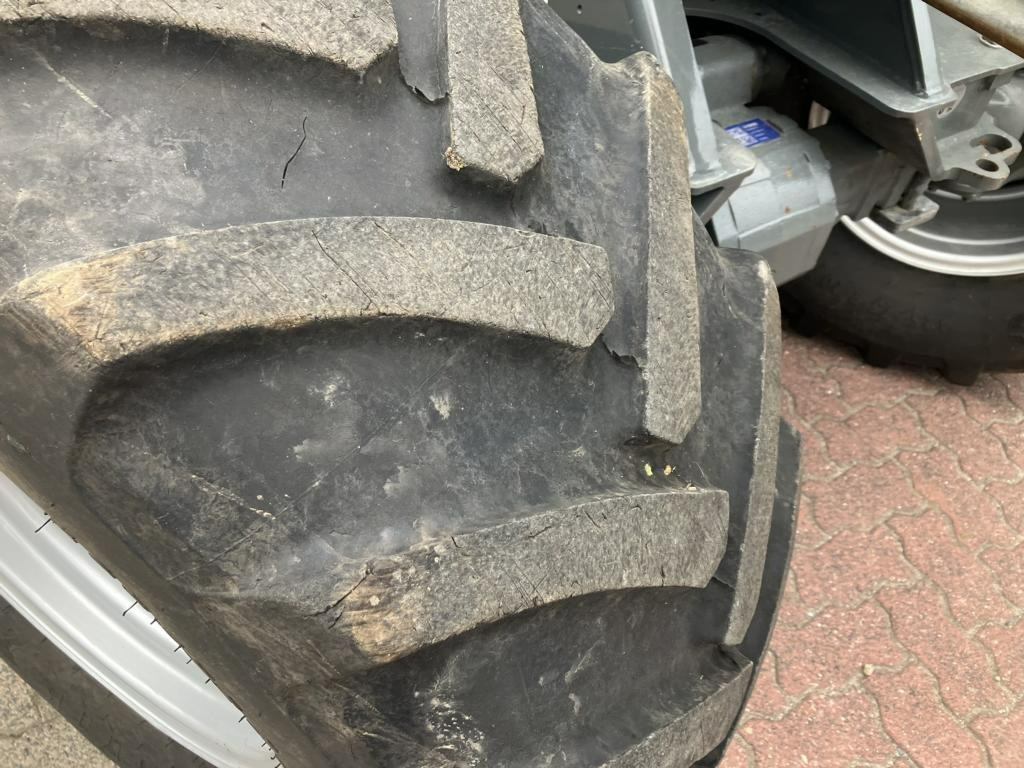 Ελαστιχοφόρος φορτωτής Kramer KL 35.8 T: φωτογραφία 17