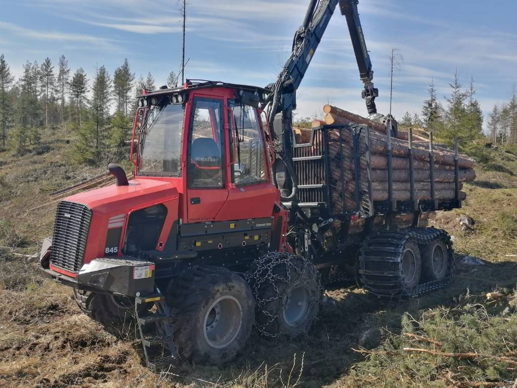 Komatsu 845 - Λαστιχοφόρα προωθητικo - forwarder: φωτογραφία 1 Komatsu 845 - Λαστιχοφόρα προωθητικo - forwarder: φωτογραφία 1