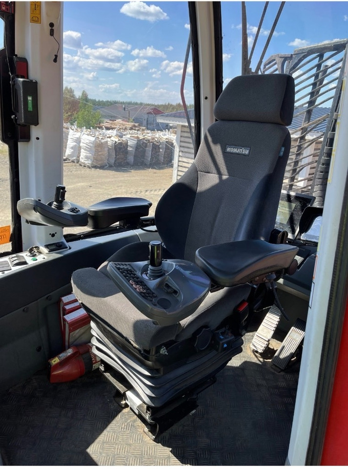 Komatsu 845  - Λαστιχοφόρα προωθητικo - forwarder: φωτογραφία 3 Komatsu 845  - Λαστιχοφόρα προωθητικo - forwarder: φωτογραφία 3