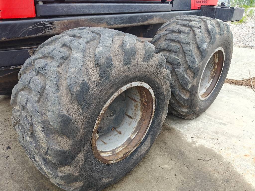 Λαστιχοφόρα προωθητικo - forwarder Komatsu 865: φωτογραφία 6