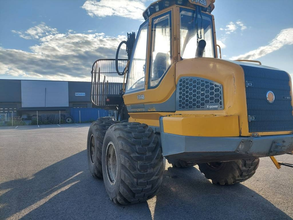 Sampo FR 48 - Λαστιχοφόρα προωθητικo - forwarder: φωτογραφία 4 Sampo FR 48 - Λαστιχοφόρα προωθητικo - forwarder: φωτογραφία 4