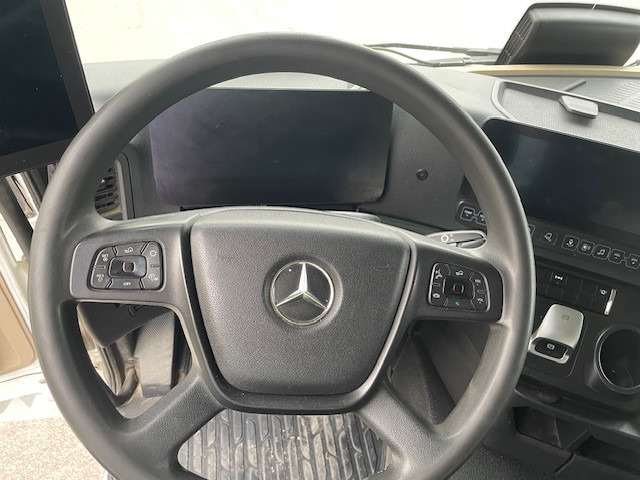 Mercedes-Benz Actros - Τράκτορας: φωτογραφία 5 Mercedes-Benz Actros - Τράκτορας: φωτογραφία 5