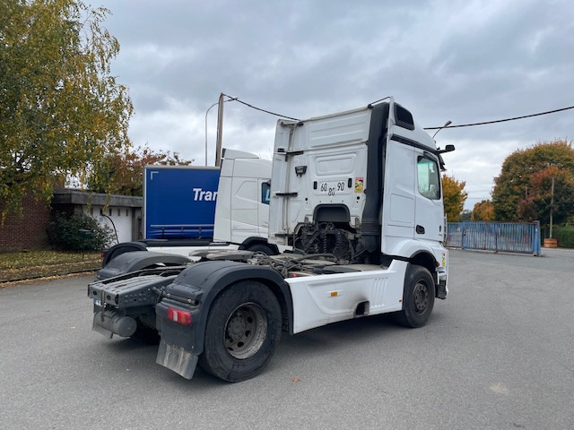 Mercedes-Benz Actros - Τράκτορας: φωτογραφία 3 Mercedes-Benz Actros - Τράκτορας: φωτογραφία 3