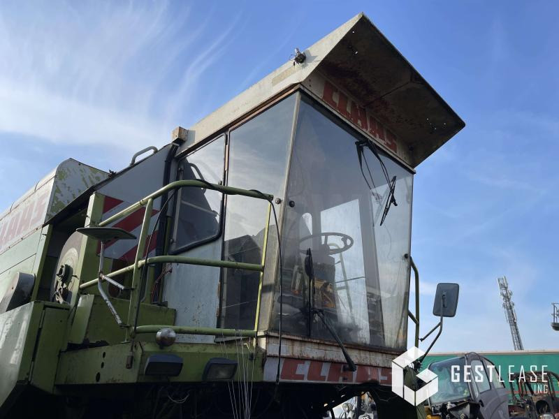 Θεριζοαλωνιστική μηχανή Claas DOMINATOR 86: φωτογραφία 8