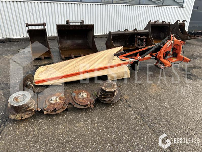 Fella SM 210 L - Χορτοκοπτικό: φωτογραφία 1 Fella SM 210 L - Χορτοκοπτικό: φωτογραφία 1