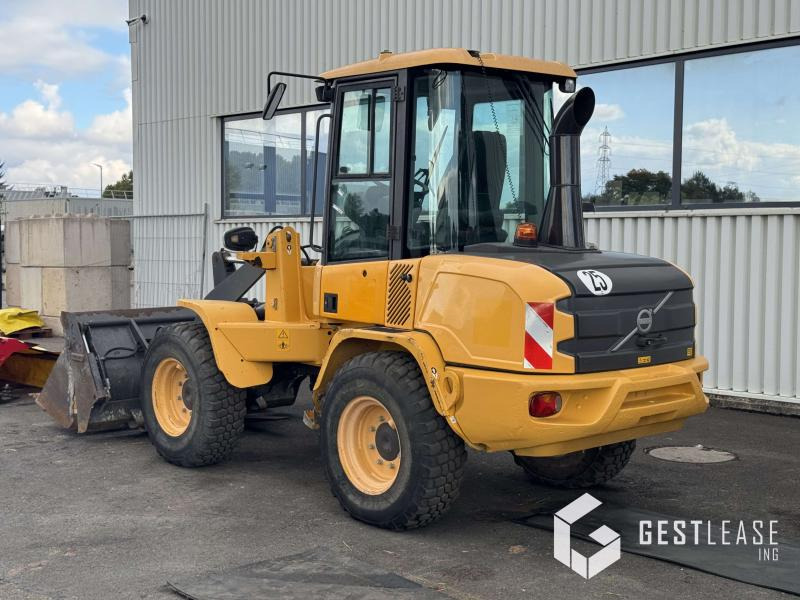 Volvo L30G - Ελαστιχοφόρος φορτωτής: φωτογραφία 2 Volvo L30G - Ελαστιχοφόρος φορτωτής: φωτογραφία 2